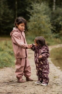 Celavi Regenoverall Seepferdchen Bordeaux Einteiler 8 Celavi Regenoverall Seepferdchen Bordeaux Einteiler -Kinderbekleidungsgeschäft CELAVI SS22 16 1280x1280