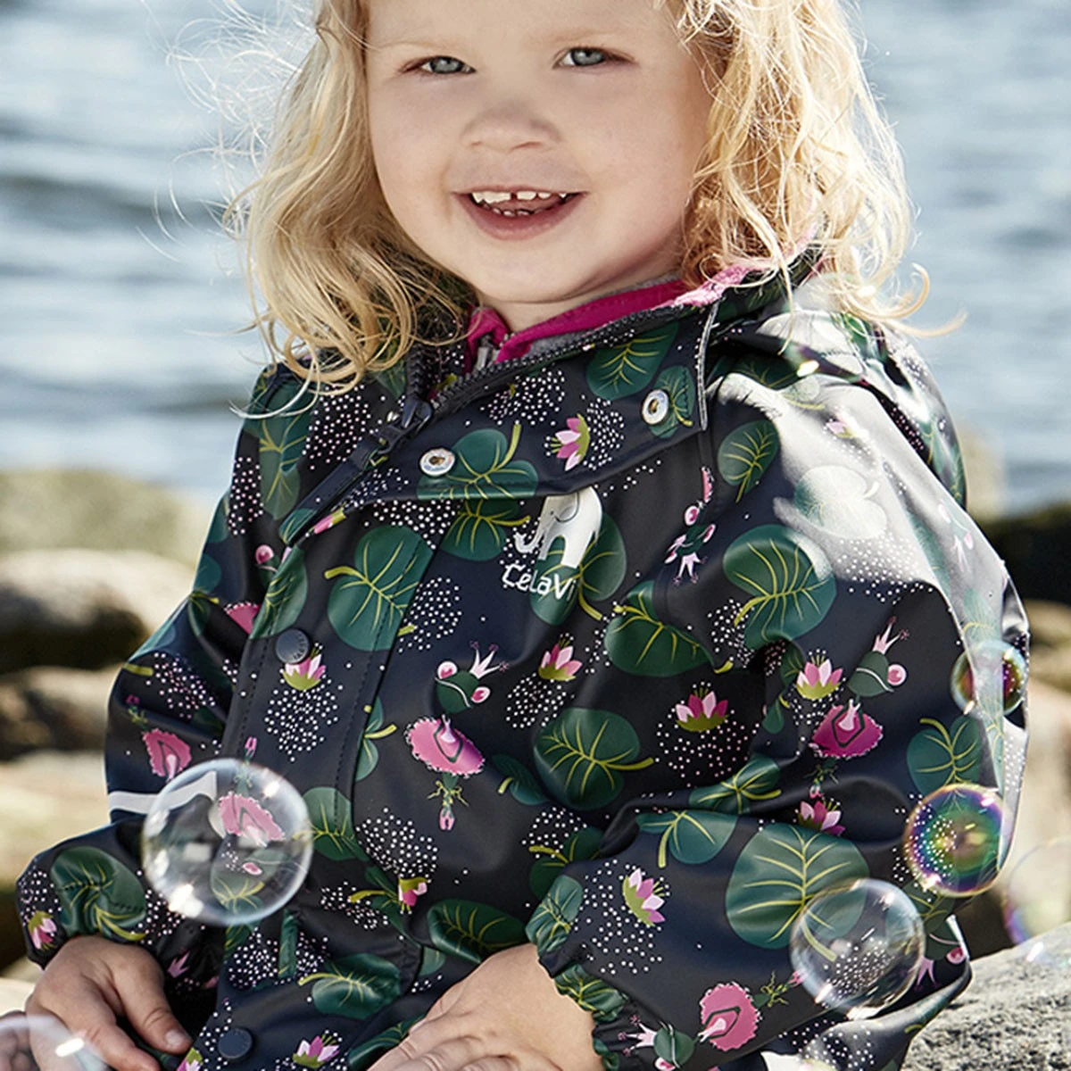 CeLaVi Mädchen Regenset Froschprinzessin Im Seerosenteich 3 CeLaVi Mädchen Regenset Froschprinzessin Im Seerosenteich – Bild 3