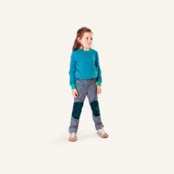 Finkid Kuusi Canvas Navy Verstärkte 5-Pocket Hose -Kinderbekleidungsgeschäft Finkid 1352003 Tragebeispiele 1 1280x1280 2