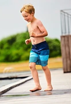 Color Kids ESKE Kinder Badeshorts Bermuds Navy/türkis -Kinderbekleidungsgeschäft borad shorts jungen 1280x1280