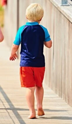 Color Kids Badeshorts BUNGO Orange -Kinderbekleidungsgeschäft bungo shorts rot 1280x1280