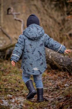 CELAVI Winterjacke Dino Outdoorjacke Jeansblau Wasserdicht -Kinderbekleidungsgeschäft celavi kinder winterjacke dino 4 1280x1280