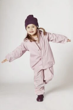 CeLaVi Regenanzug Pink Regenhose + Regenjacke -Kinderbekleidungsgeschäft celavi m dchen matsch kleidung 1280x1280 2