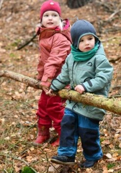 Finkid Tobi Leaf/navy Outdoorhose Regenhose -Kinderbekleidungsgeschäft finkid herbst waldklamotten 1280x1280 1