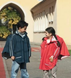 Playshoes Kinder Regencape Rot Extra Lang Regenponcho 6 Playshoes Kinder Regencape Rot Extra Lang Regenponcho -Kinderbekleidungsgeschäft regencape f r schulranzen 1280x1280 2